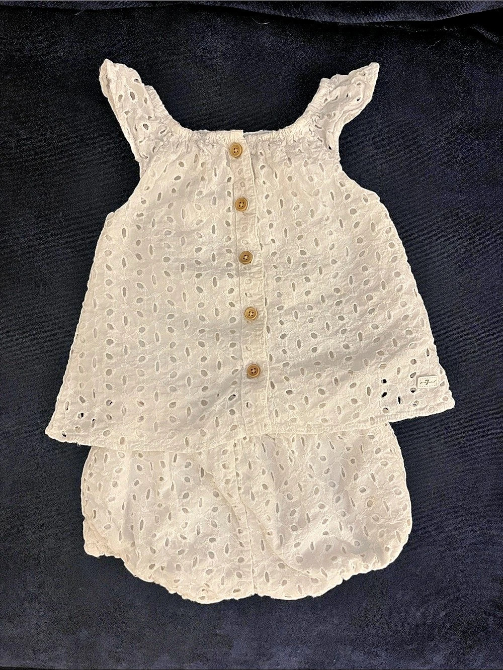 7 for all Mankind white eyelet Top & Bloomers set Baby 18m